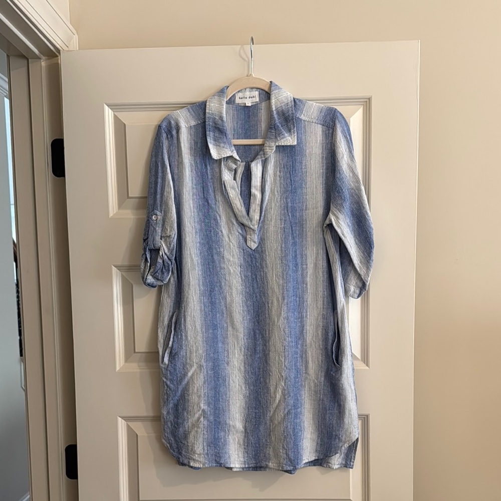 Bella Dahl Indigo and White Textured Top